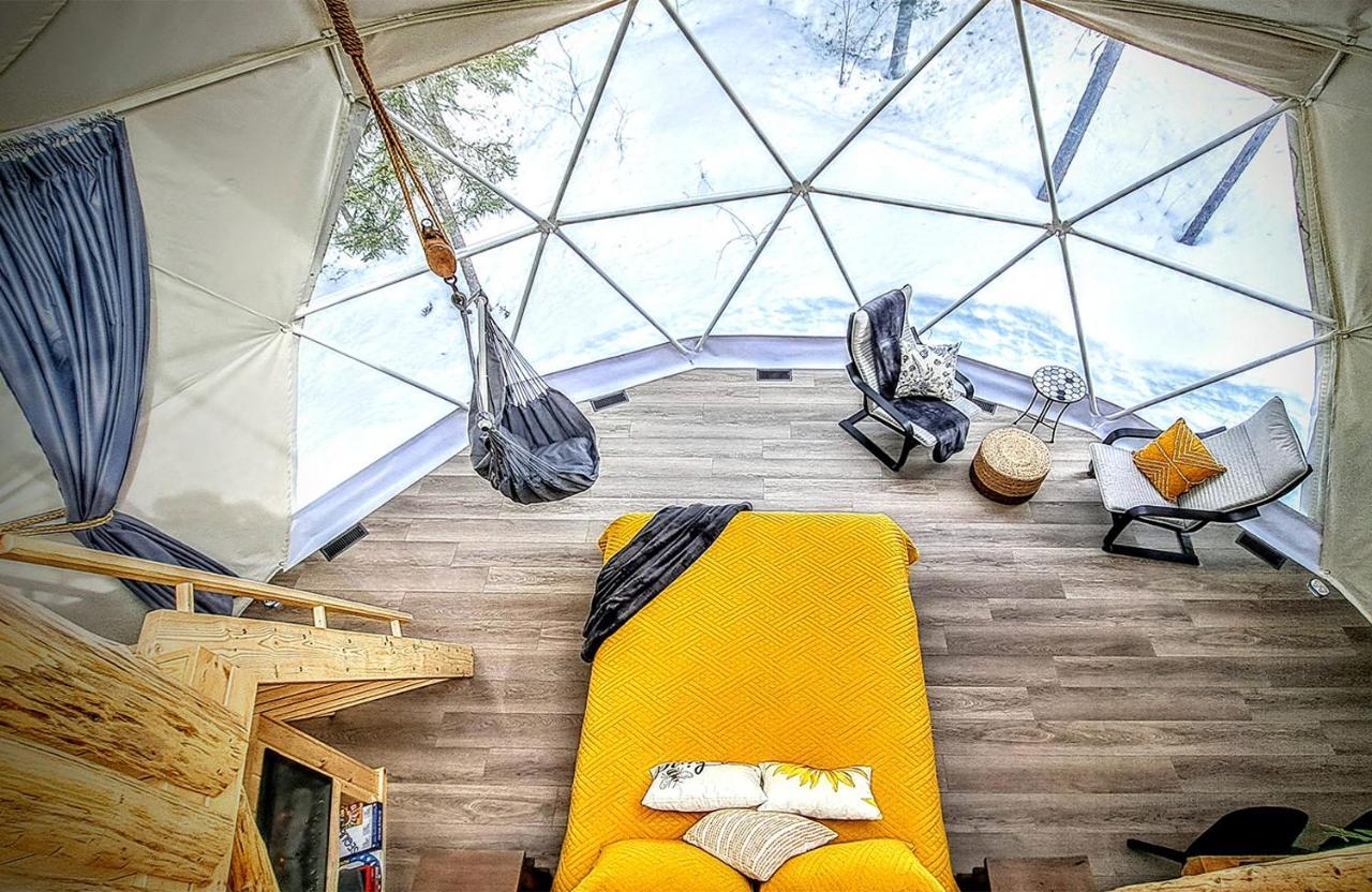 Quisibis Domes *